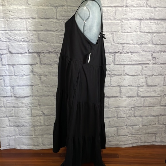 NWT Old Navy tiered ruffle sundress - Picture 2 of 8